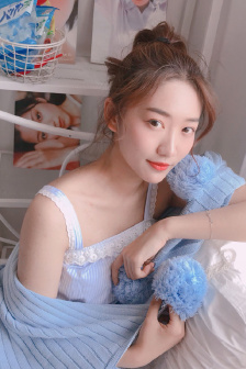 迷人的保姆线观电影